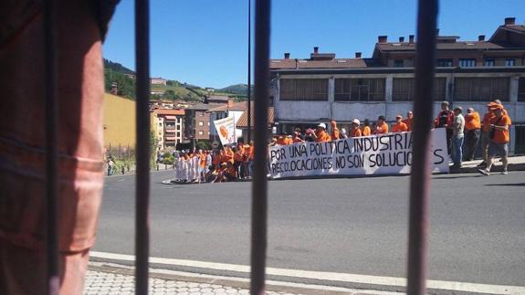 Arcelor iniciará las recolocaciones de los trabajadores de Zumarraga en Asturias