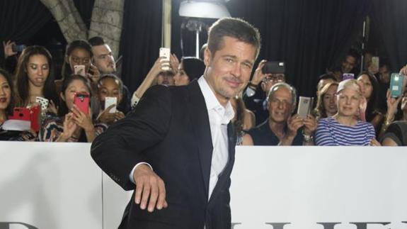 Brad Pitt, libre de cargos
