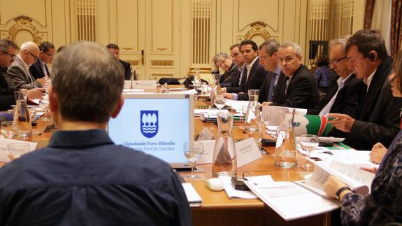 La Eurociudad Vasca creará un foro para fortalecer las potencialidades de la nueva realidad institucional de Iparralde