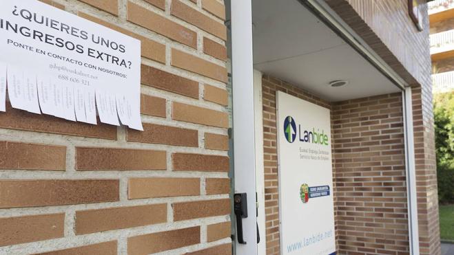 El paro vuelve a bajar en Gipuzkoa por segundo mes consecutivo