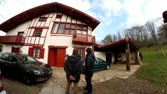 La esposa de un detenido en Luhuso dice que «no son terroristas, sino personas que quieren una paz duradera»