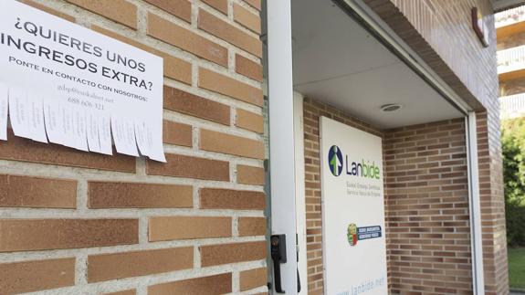 Euskadi cerró 2016 con 8.100 ocupados más que el año anterior