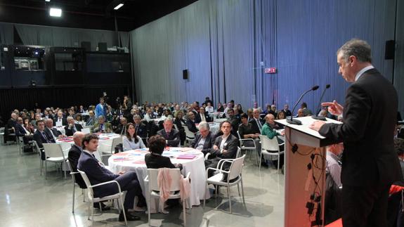 Urkullu insta a tejer un acuerdo interno «poderoso» que permita «actualizar y profundizar en el autogobierno vasco»