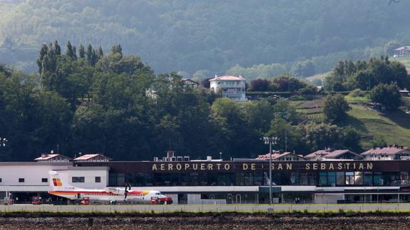 El tráfico de pasajeros del aeropuerto de Hondarribia cae un 1,4% en febrero