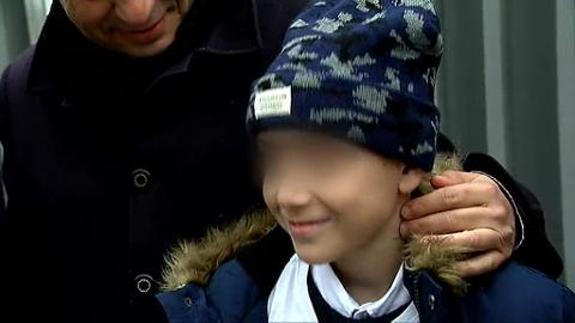 Utilizan la imagen de un niño con leucemia para estafar