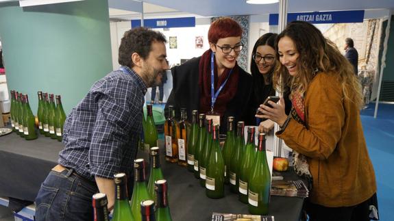 Euskadi unificará su promoción exterior y potenciará el turismo de compras