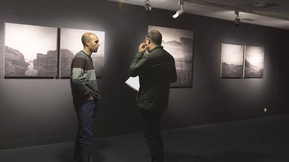 ‘La mar de fondo’, exposición en el Aquarium del fotógrafo alavés Piko Zulueta
