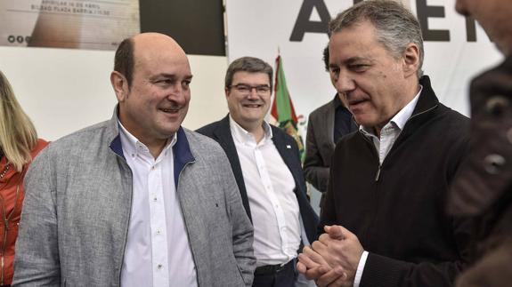 El PNV pregunta por qué Euskadi «no puede tener la cosoberanía que Madrid ofrece a Gibraltar»