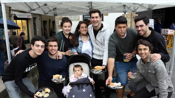 Getaria da a probar su rica anchoa