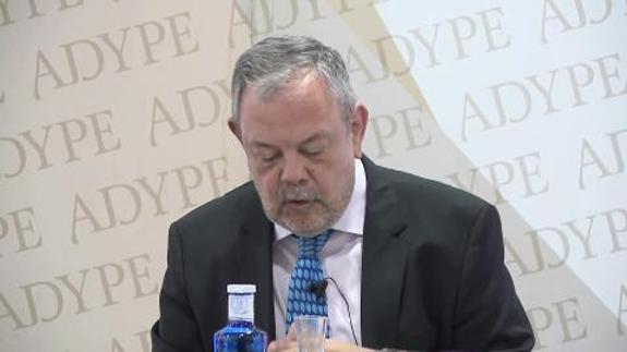 Azpiazu insiste en la necesidad de aumentar la presión fiscal para mantener los servicios públicos