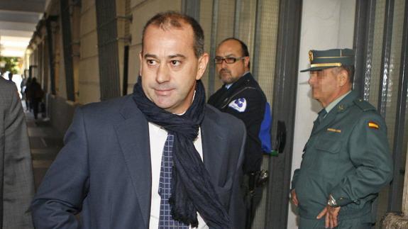 Procesan a 'Pizo' Gómez por una ayuda de la Junta otorgada a través de una empresa guipuzcoana