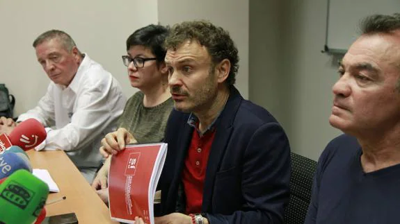 Unai Ortuzar se presenta para liderar el PSE con una crítica al «pasteleo» de los 'sanchistas' con Mendia