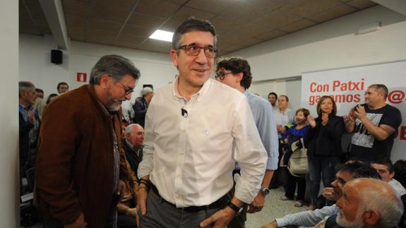 López se reencuentra con Sánchez para llevar la manija del PSOE en la crisis catalana